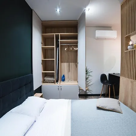Luxury Petofi